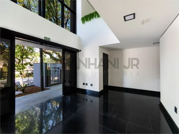 Imagem Imperdível Prédio monousuário Comercial à Venda em SP: 10 Salas, 6 Banheiros, 35 Vagas no Alto de Pinheiros - 1.344m²!