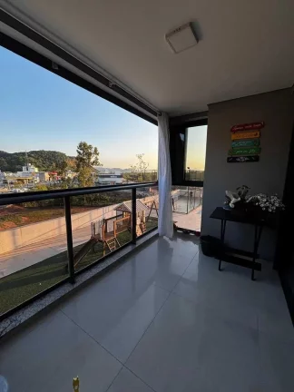 Imagem Apartamento com 3 dormitórios sendo 1 suíte e 2 vagas de garagem no bairro Ressacada em Itajaí/SC
