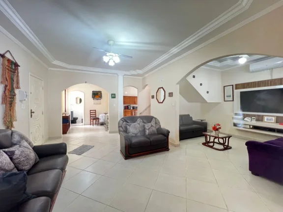 Imagem Casa para Venda em Praia Grande, Flórida, 4 dormitórios, 4 suítes, 2 banheiros, 4 vagas