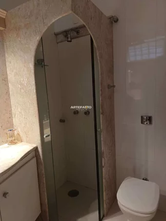 Imagem Vende se Sobrado 3 dormitórios, sendo duas suítes Bairro João Leite
