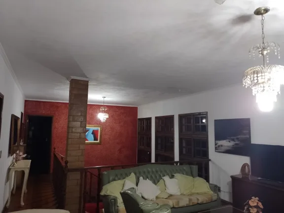 Imagem Casa Sobrado Mairiporã - 345M², 3 Dorms, 4 Vagas, Piscina, Churrasqueira, Varanda, Lareira, Banheiro.