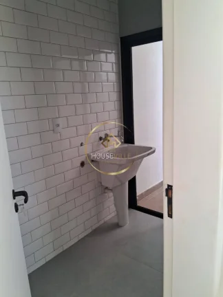 Imagem Casa, 3 Dormitórios (1 suíte ), 4 vagas, Condomínio Malibu, Caçapava.