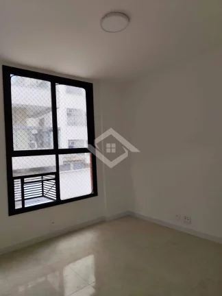 Imagem Apartamento 3 Quartos com Suíte e Varanda em Rua Tranquila – Reformado