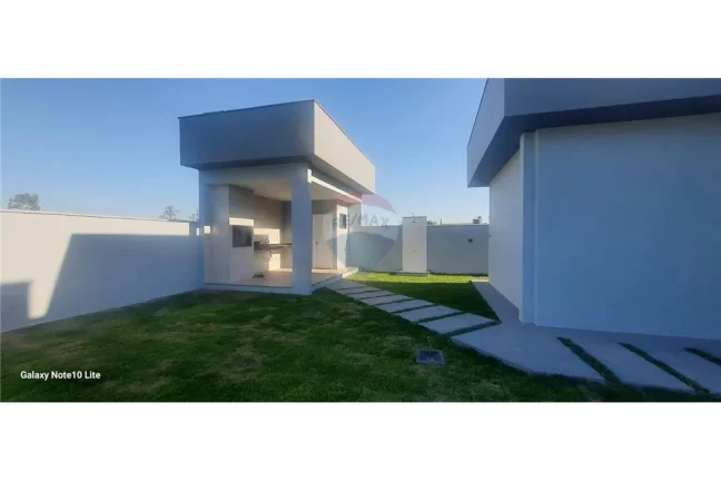 Imagem Maravlhosa Casa no Mais Completo Condomínio de Maricá!!!