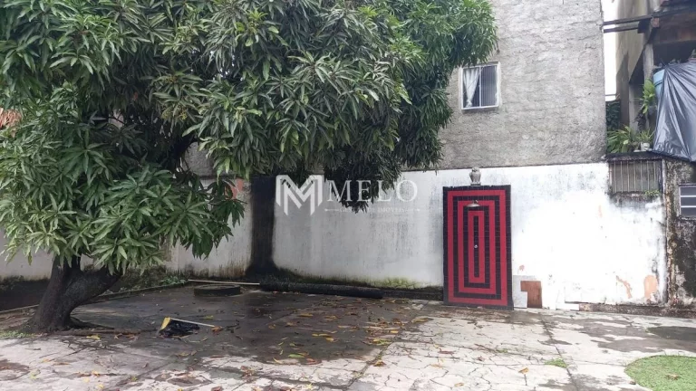 Imagem Oportunidade em PIEDADE: 03Pavimentos, 04salas comerciais/03 qts, 01suite.