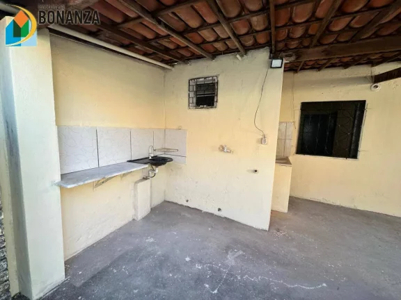 Imagem Casa com 02 quartos para Alugar no Bairro Presidente Kennedy