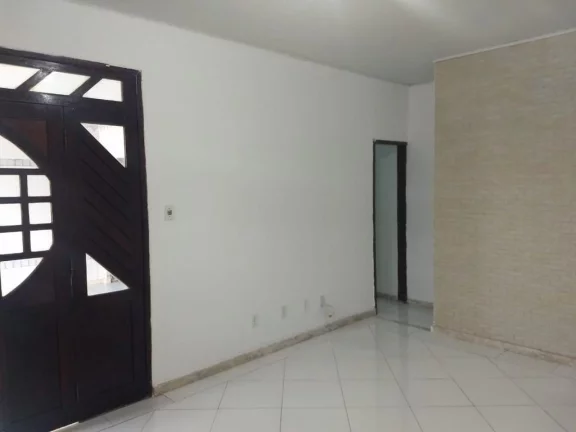 Imagem Casa no Eduardo Gomes - 3 Quartos, Suíte, 2 Banheiros, 2 Vagas de Garagem - Confira!