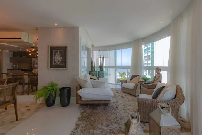 Imagem Apartamento frente mar pronto pra morar! Com 3 suítes e 4 vagas de garagem na Praia Brava - Itajaí