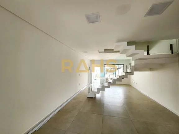 Imagem Sobrado Geminado Novo em Ã³tima localizaÃ§Ã£o no IririÃº, prÃ³ximo ao ColÃ©gio Santo AntÃ´nio. 1 suÃ...