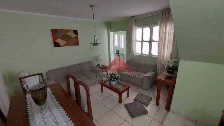 Imagem Casa com 2 dormitórios à venda, 100 m² por R$ 190.000,00 - Centro - São Gonçalo/RJ