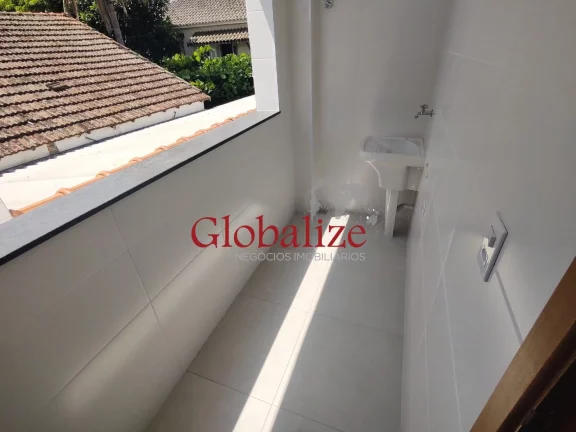 Imagem CASA SOBREPOSTA ALTA MARAVILHOSA DUPLEX COM 3 DORMITÓRIOS SENDO 1 SUÍTE NO BAIRRO DA PONTA DA PRAIA EM SANTOS (SP) POR R$.920.000,00.