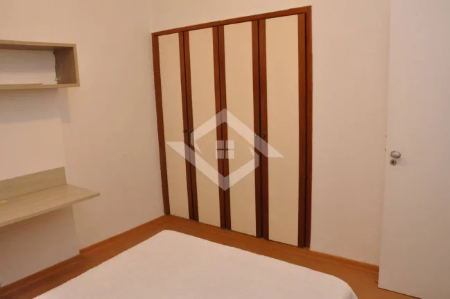 Imagem Apartamento de 3 Quartos para Venda em Copacabana com 100 m²