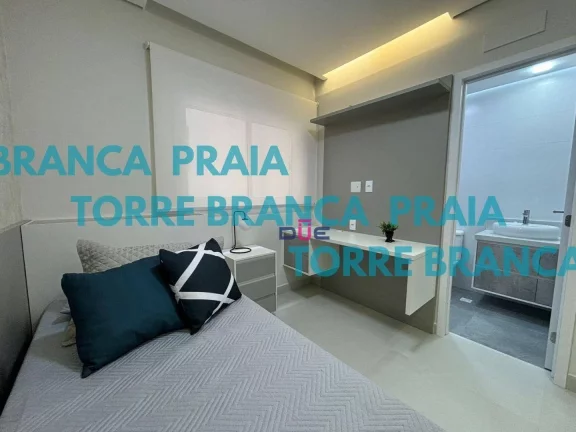 Imagem Apartamento com 2 dormitórios sendo 1 suite à venda, 76 m² por R$ 835.000 - Embaré - Santos/SP