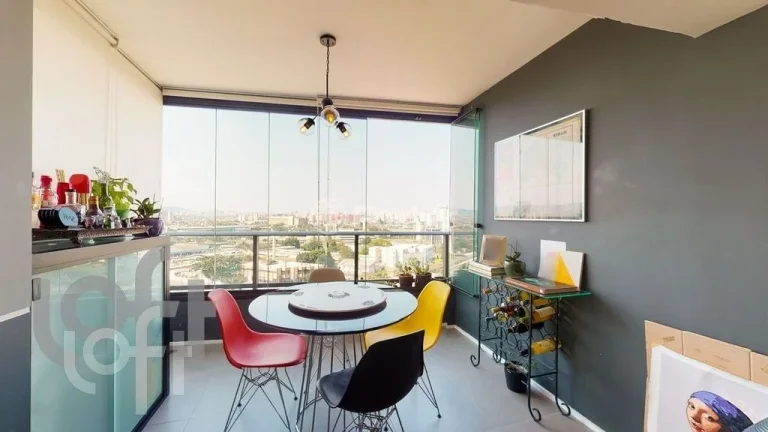 Imagem Apartamento 69M², 2Q, 1 Suíte, 2 Banheiros, 1 Vaga, Varanda, Piscina, Churrasqueira, Piscina Aquecida, Salão de Festas e Jogos, Gerador, Playground.