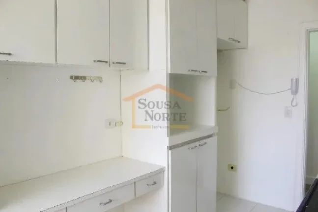 Imagem Apartamento originalmente com 4 dormitórios, sendo 1 suíte, 1 dos dormitórios e banheiro foram tr...