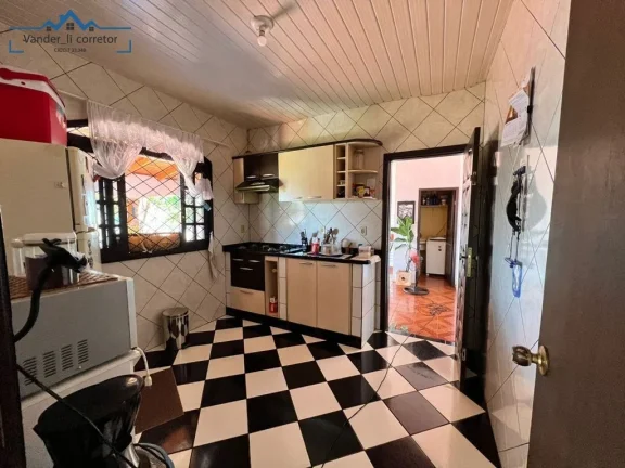 Imagem Imperdível: Casa única com 3 quartos, 1 banheiro e 3 vagas de garagem no Beverly Falls Park Foz do Iguaçu-PR
