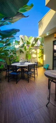 Imagem Casa com 3 suítes no Condomínio Estância dos Ipês em Uberaba