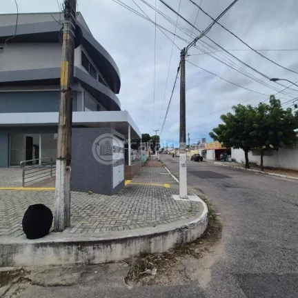 Imagem Alugo 9 salas comerciaide 24 e 18 m2 com banheiro e espaço pra cozinha