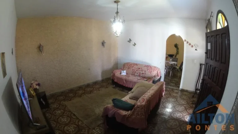 Imagem Casa Linear com 4 Quartos com 945m2 de Área Total à Venda em Praia de Santa Mônica - Guarapari/ES