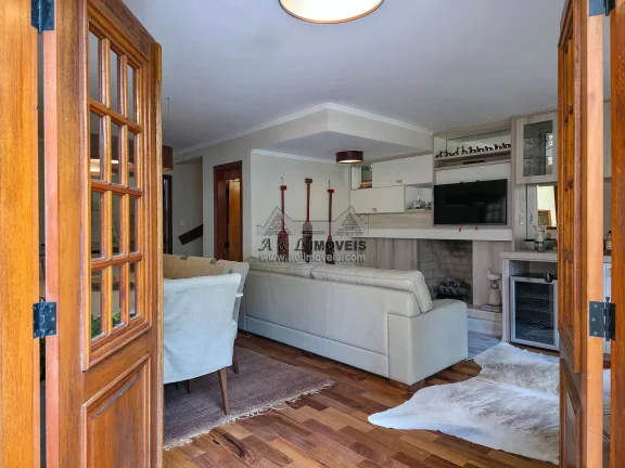 Imagem Casa à venda Campos do Jordão condomínio fechado estilo alpino 4 dormitório
