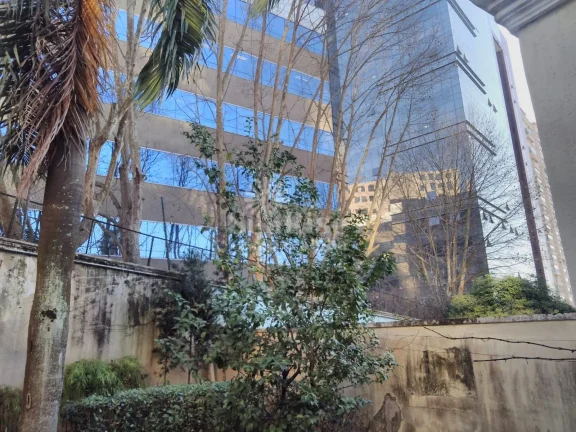 Imagem Casa para vender com 4 quartos e 8 vagas - 550m² - R$4.100.000,00 Alphaville - Barueri