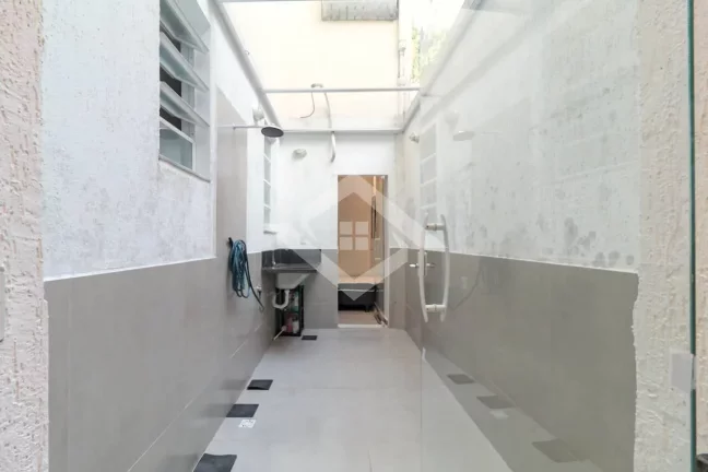 Imagem Apartamento Jardim de 2 Quartos Mobiliado e Reformado
