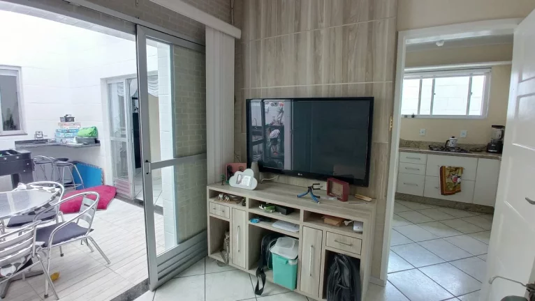 Imagem Casa à Venda , 94m2, 3 Dormitórios, 2 Vagas de Garagem, Saco dos Limões, Florianópolis, SC