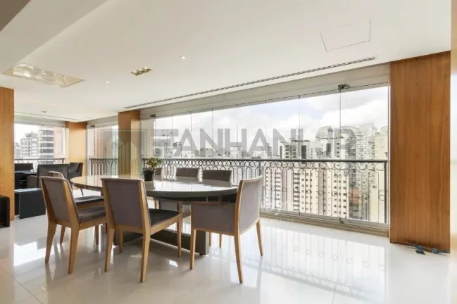 Imagem Apartamento de Alto Padrão na Vila Nova Conceição com 2 Suítes, 5 Salas e 5 Vagas de Garagem - São Paulo-SP