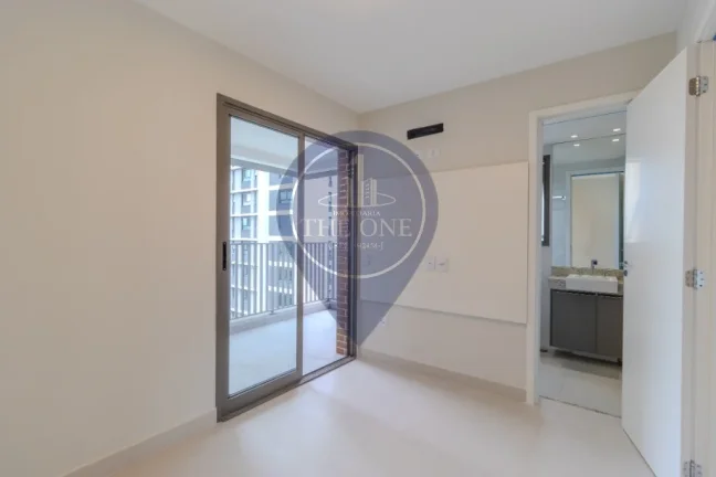 Imagem Apartamento de Luxo em Moema: 2 Quartos, 2 Suítes, 2 Salas e 1 Vaga de Garagem - São Paulo-SP