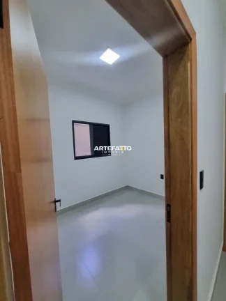 Imagem Apartamento Santa Lúcia, 2 dorm. sendo 1 suíte, 2 vagas de garagem.