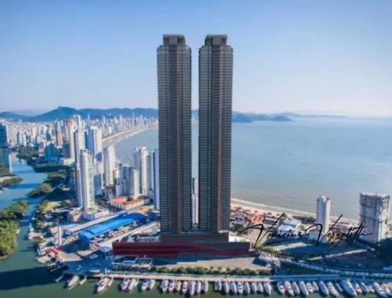 Imagem Apartamento 4 ou + dormitórios para Venda em Balneário Camboriú / SC no bairro Centro