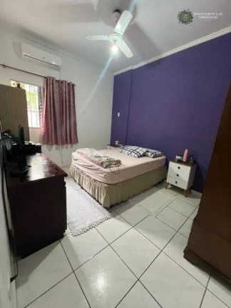 Imagem Casa com 5 dormitórios à venda, 200 m² por R$ 960.000,00 - Tupi - Praia Grande/SP