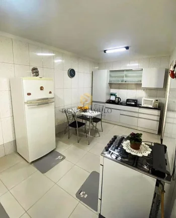 Imagem Casa 3 dormitórios, 111m², 2 vagas, em Vila Aurora