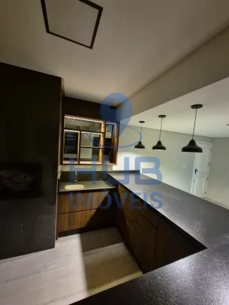 Imagem (1 suíte), 276m2, Reformado, 2 Vagas, Kobrasol - São José/SC