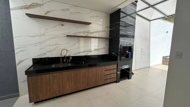 Imagem ESPETACULAR CASA DE 3 QUARTOS COM SUÍTE NO CONDOMÍNIO OURO VERDE – BETIM