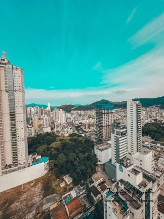 Imagem Apartamento 4 ou + dormitórios para Venda em Balneário Camboriú / SC no bairro Pioneiros