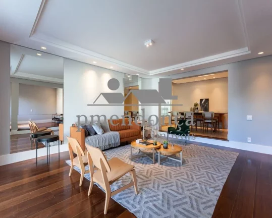 Imagem Apartamento na Vila Madalena com 2 suítes e 3 vagas, 216m²