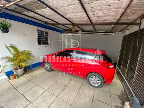 Imagem Casa Espaçosa com 6 Quartos e 2 Suítes à Venda por R$ 600 Mil