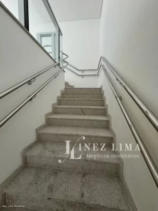 Sala Comercial para Locação em Itapema, meia praia