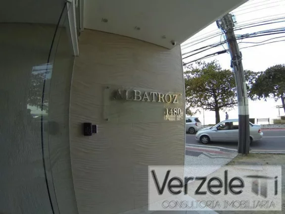 Imagem Apartamento para Temporada em Balneário Camboriú / SC no bairro Centro