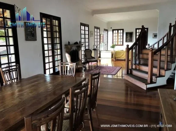 Imagem CASA Clássica e maravilhosa! 3 suítes, linda vista e casa hóspedes!