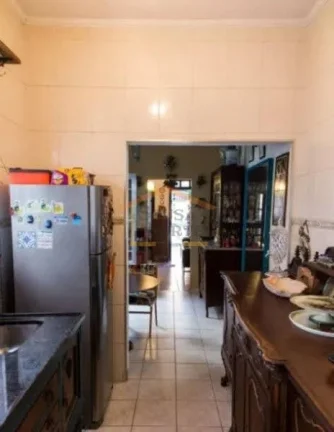 Imagem Casa térrea, 2 dormitórios, banheiro, cozinha, lavanderia, terraço descoberto, sem vaga. 70m².

...