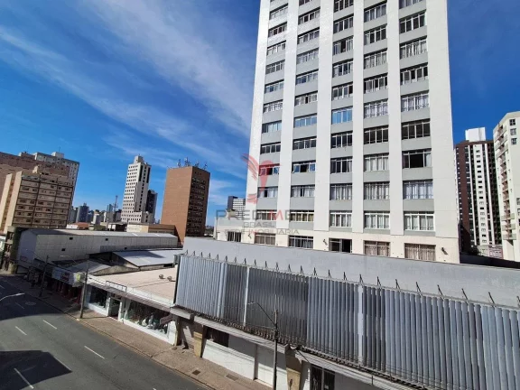 Imagem Stúdios Novos com Sacada ,no Centro de Curitiba com 27 m