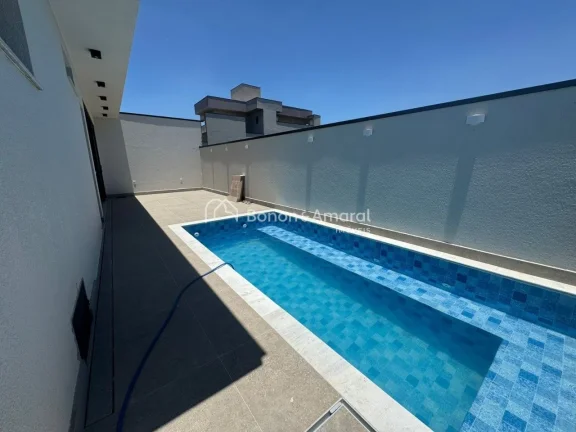Imagem Localizada no condomínio La Dolce Vita, esta impressionante casa nova de alto padrão oferece o má...