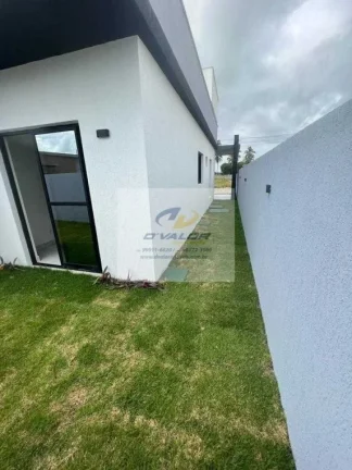 Imagem Vendo Casa, em Condomínio Fechado, com 100 m², área gourmet, piscina e 2 vagas