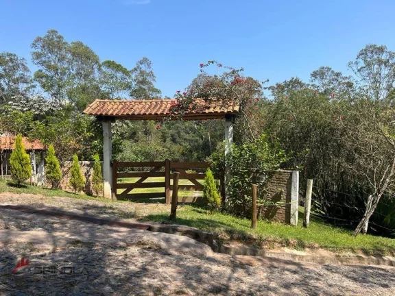 Imagem Chácara com 3 dormitórios à venda, 2500 m² por R$ 850.000,00 - Ponte Alta - Guararema/SP