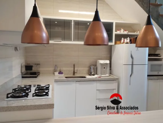 Imagem Apartamento Duplex Mobiliado a Venda no Vila Capivari em Campos do Jordão.