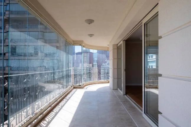 Imagem Luxury 3 Bedroom Apartment for Sale in São Paulo - Jardim Paulistano 3 Suites, 4 Bathrooms, 3 Parking Spaces, 278m² Area