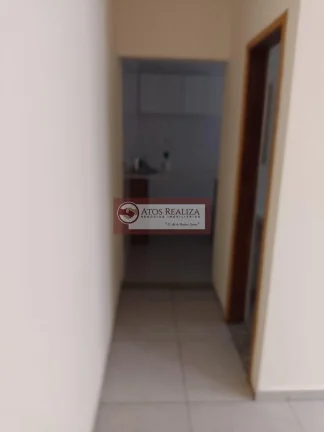 Imagem Oportunidade de locação no Guarapiranga. Alugo imóvel compacto de 1 dormitório, sala, cozinha, banheiro e Área de serviço, R$ 1.000