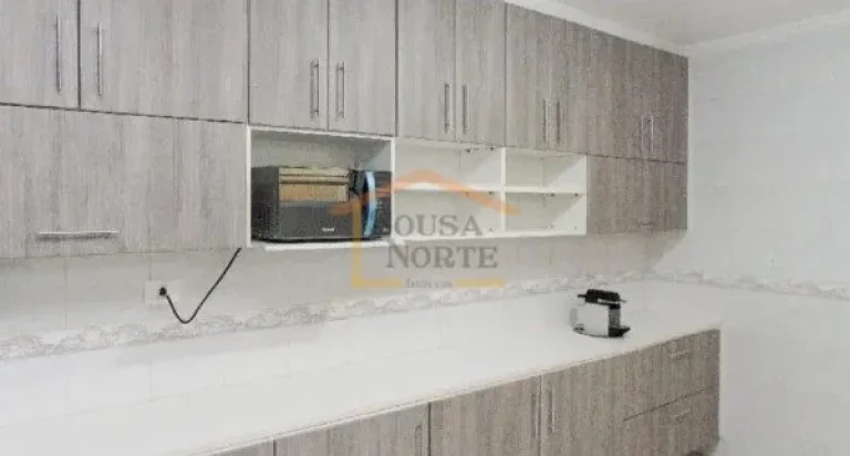 Imagem Casa em condomínio com 157 m² de área construída, distribuída em sala para dois ambientes, cozi...